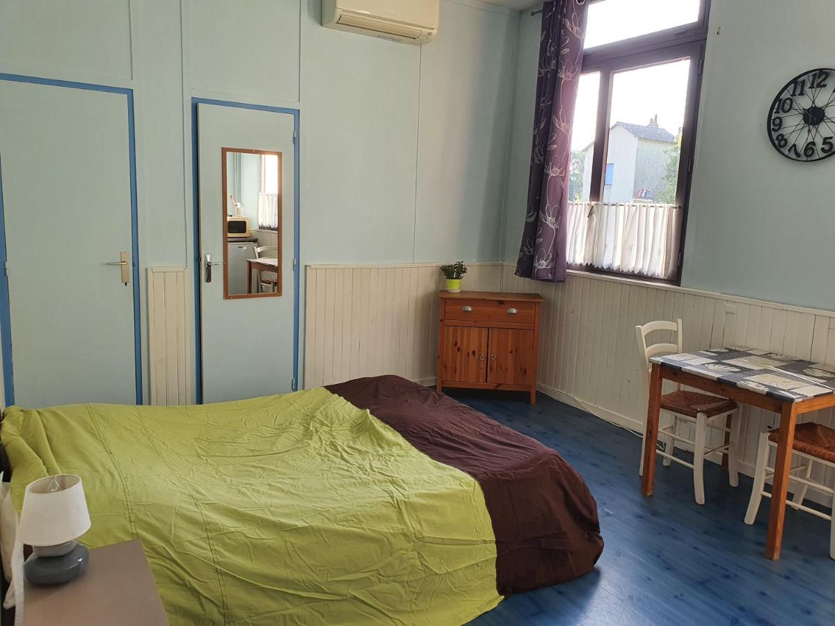 Camping Des 2 Rives- Chambres Etang-sur-Arroux Екстер'єр фото